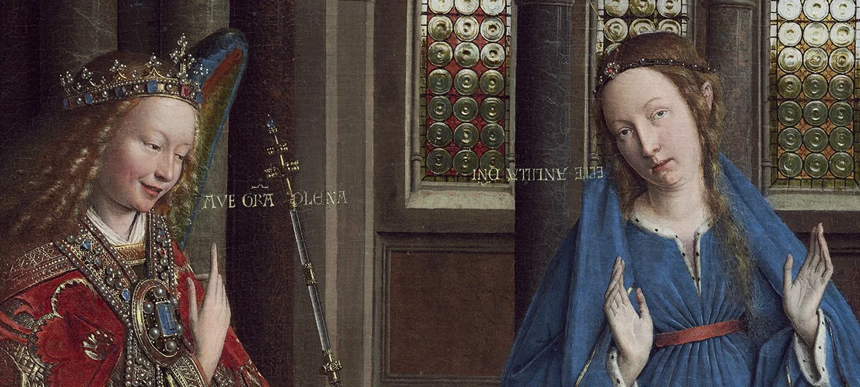 The angel says: Ave gratia plena. Mary answers: Ecce ancilla Domini, behold the handmaid of the Lord. Her words are written upside down and backwards, towards heaven.